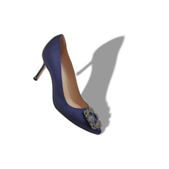 Hangisi 70 Décolleté in raso blu navy con fibbia gioiello
