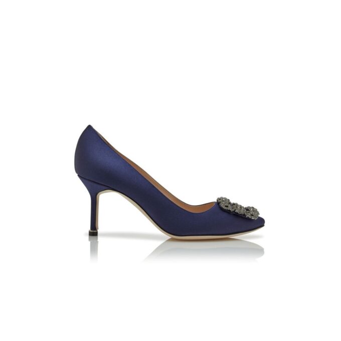 Hangisi 70 Décolleté in raso blu navy con fibbia gioiello