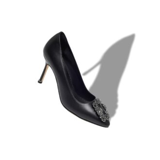 Hangisi 90 Décolleté in pelle nera con fibbia gioiello