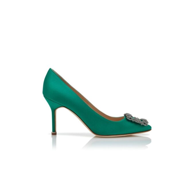Hangisi 90 Décolleté in raso verde con fibbia gioiello Hangisi 90 Décolleté in raso verde con fibbia gioiello