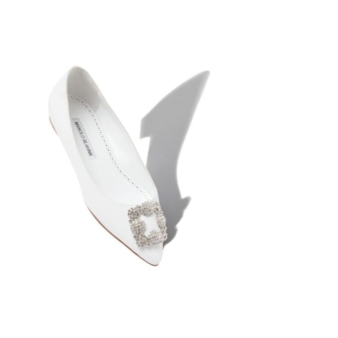 Hangisiflat Décolleté bassa in pelle di vitello bianca con fibbia gioiello Hangisiflat Décolleté bassa in pelle di vitello bianca con fibbia gioiello