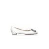 Hangisiflat Décolleté bassa in raso bianco con fibbia gioiello Hangisiflat Décolleté bassa in raso bianco con fibbia gioiello