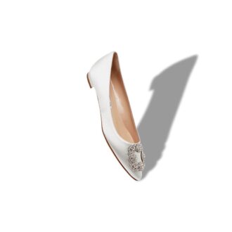 Hangisiflat Décolleté basse color crema chiaro in raso con fibbia gioiello