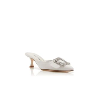 Maysale Jewel Sabot in raso bianco con fibbia in cristallo Maysale Jewel Sabot in raso bianco con fibbia in cristallo