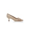 Maysalepump Décolleté in camoscio beige chiaro con fibbia Maysalepump Décolleté in camoscio beige chiaro con fibbia