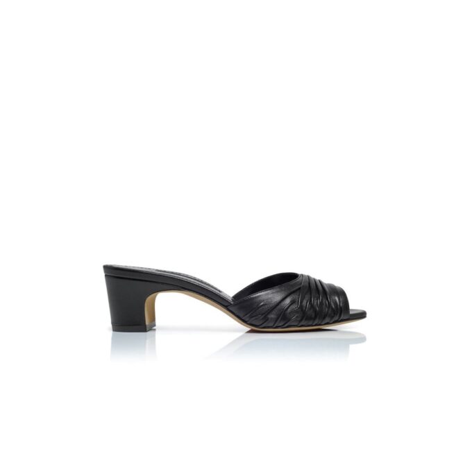 PIRUABAR Sabot in pelle nappa nera con punta aperta e arricciature PIRUABAR Sabot in pelle nappa nera con punta aperta e arricciature