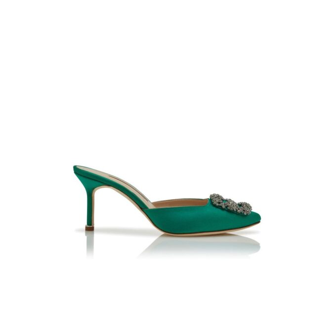 Sabot Hangisimu in raso verde con fibbia gioiello Sabot Hangisimu in raso verde con fibbia gioiello