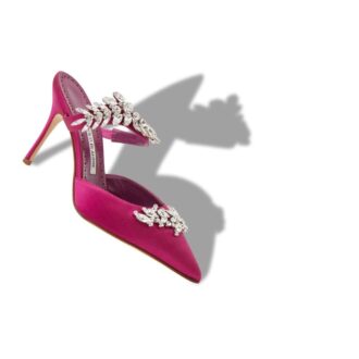 Sabot Lurum in raso fucsia con decorazioni in cristallo Sabot Lurum in raso fucsia con decorazioni in cristallo